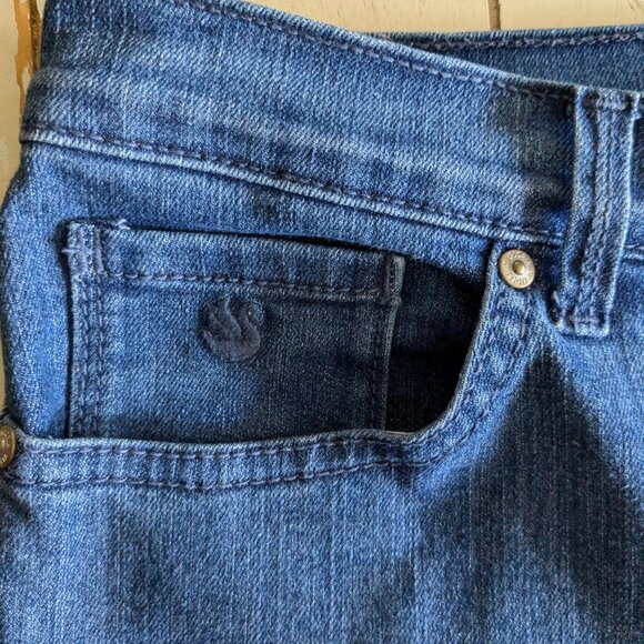 👖Petite Gloria Vanderbilt Amanda Classic Jeans - Size 12P Short👖 - Picture 2 of 6